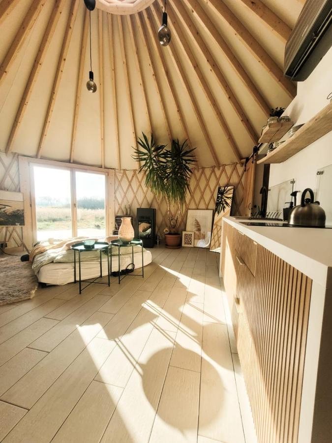 Jurty Glamping Hotel Gostynin Exterior foto