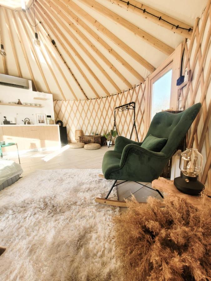 Jurty Glamping Hotel Gostynin Exterior foto