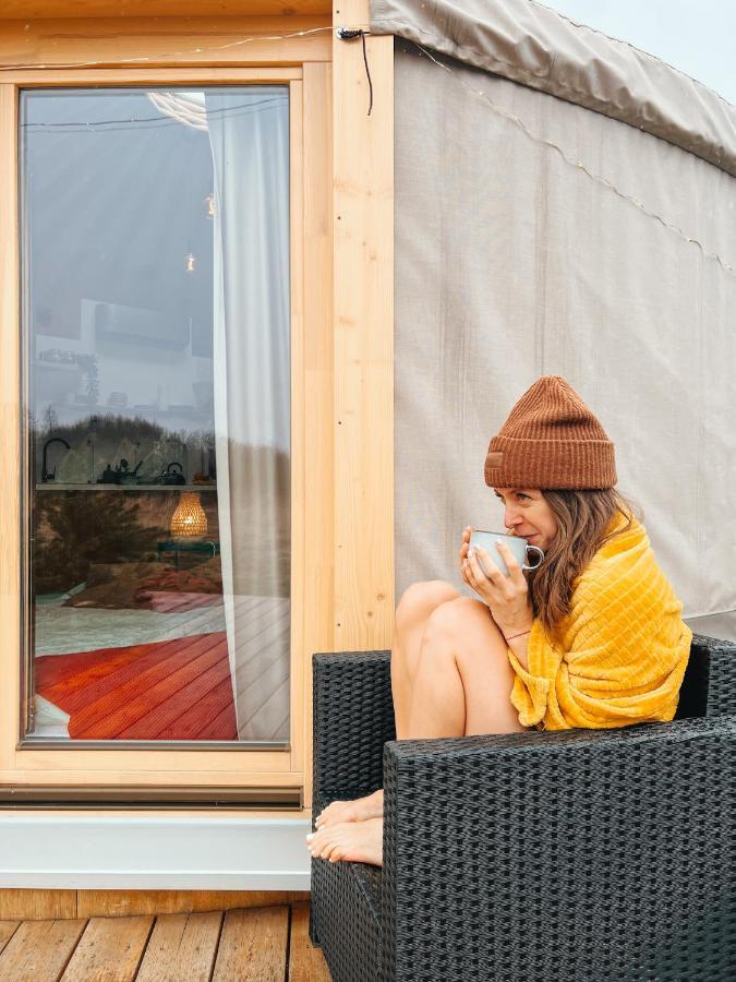 Jurty Glamping Hotel Gostynin Exterior foto
