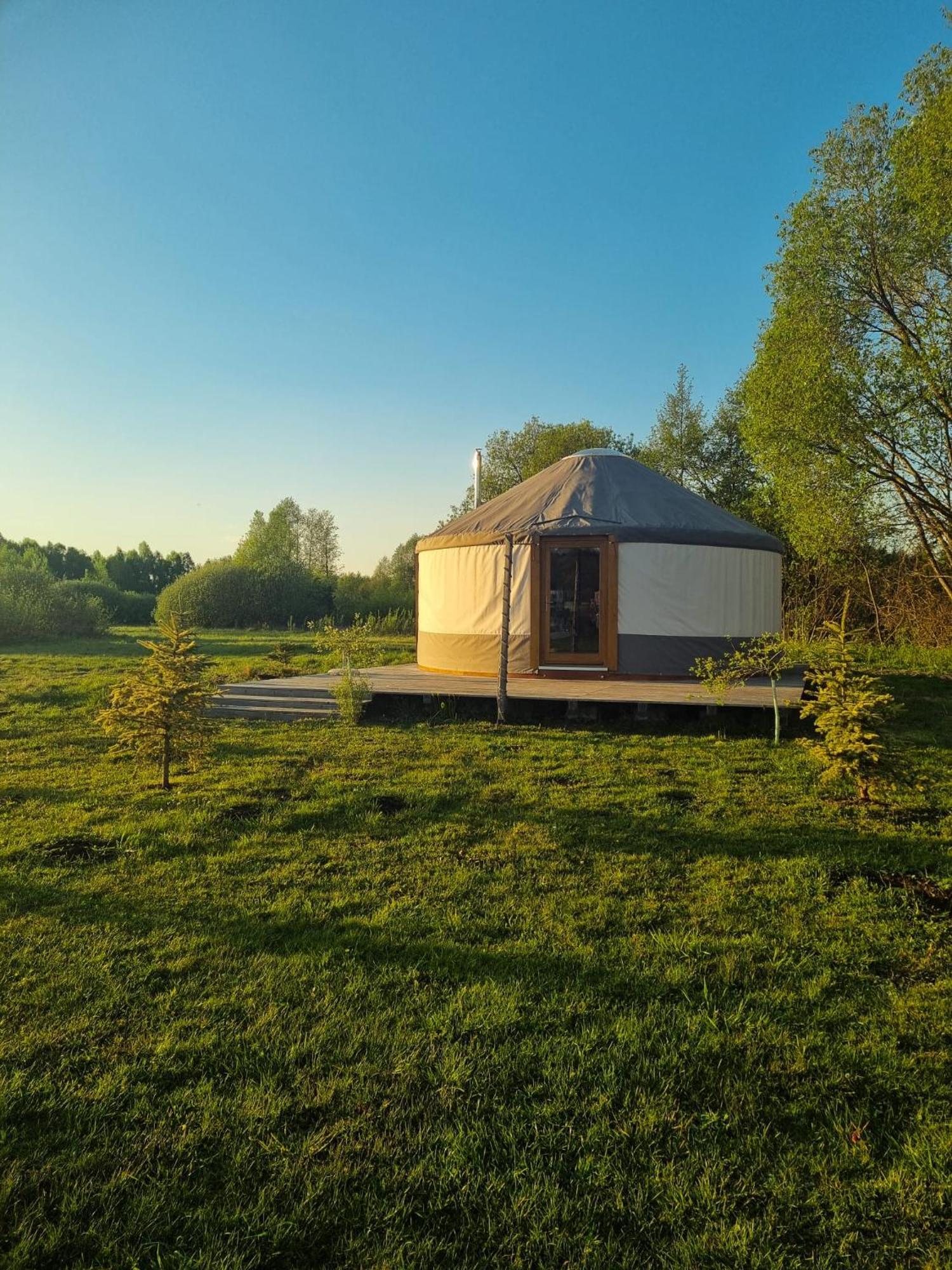 Jurty Glamping Hotel Gostynin Exterior foto